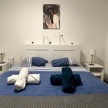 Appartement Cozy - Quartier Residentiel Melun Kültér fotó
